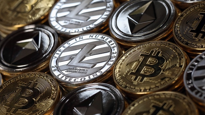 Trump Signals Agreement With GOP on Crypto Dispute