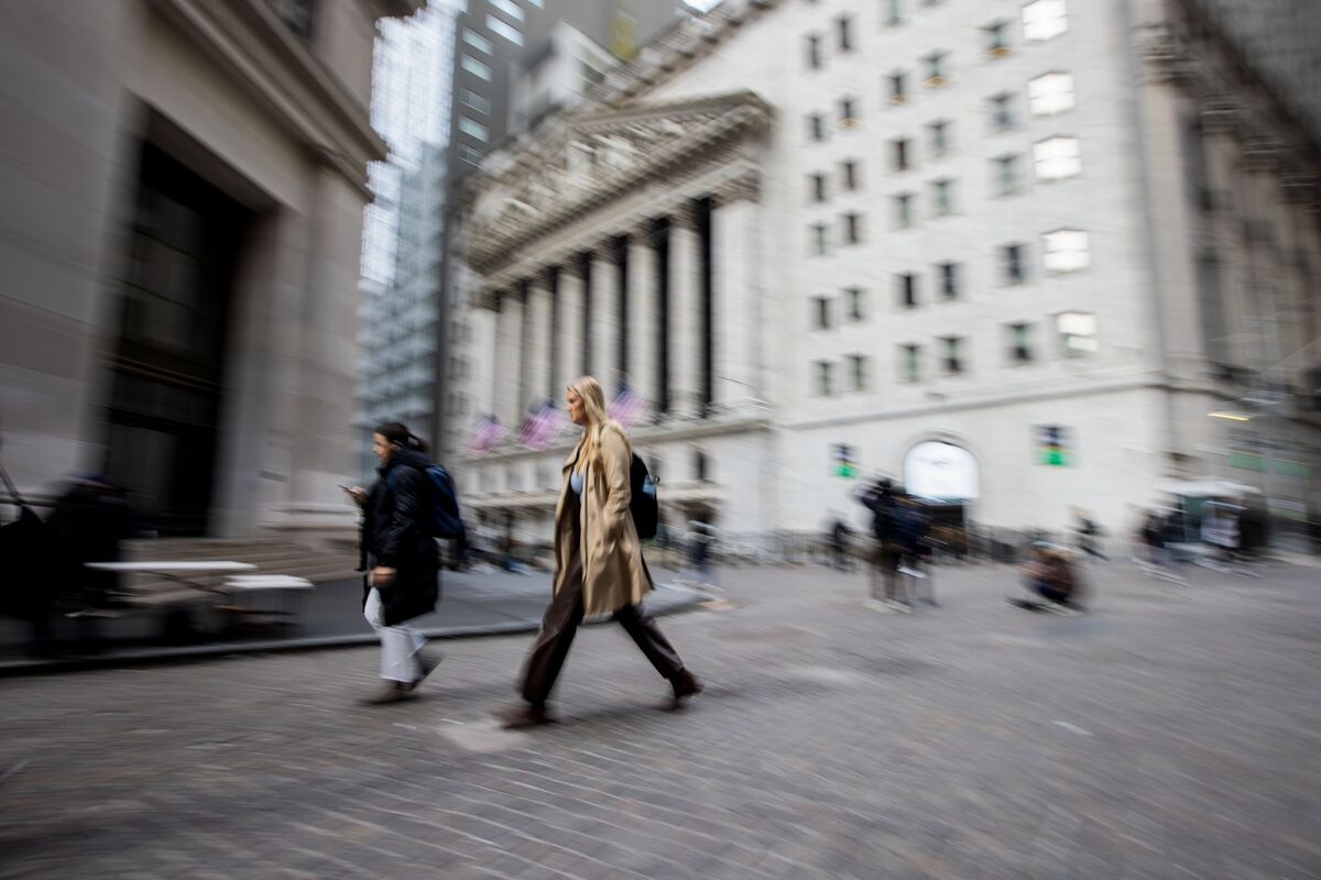 Bureau of Labor Statistics to Correct ‘Minor Errors' in April's US Jobs Data