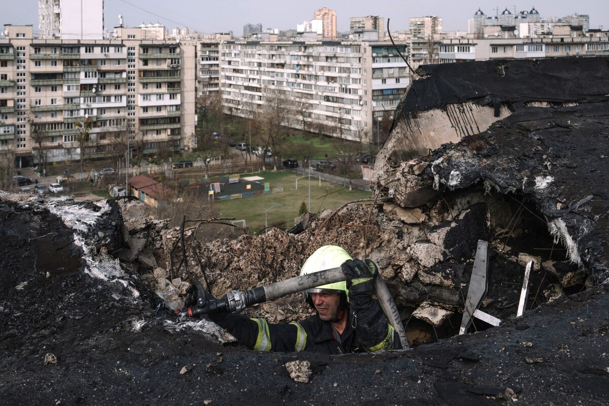 Ukraine, Europe Insist Russia Truce Must Precede Any Land Deal
