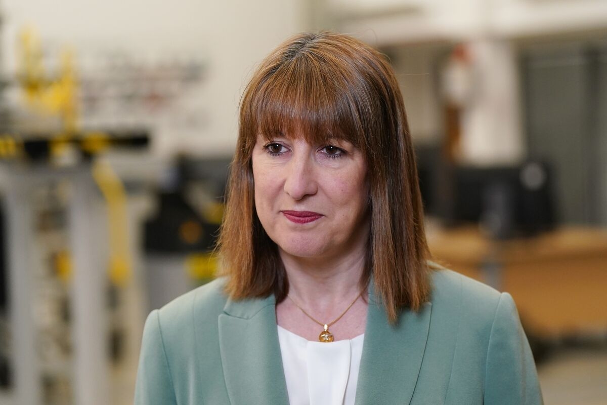 Reeves Plans Rule Change to Create Own-Cover UK Insurance Market