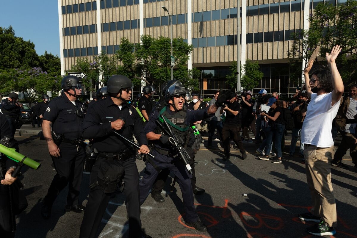 Downtown LA Set for Second Night of Curfew as Trump Crackdown Expands