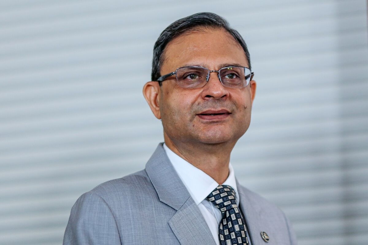 India Central Bank Sends Conflicting Signals With Surprise Moves