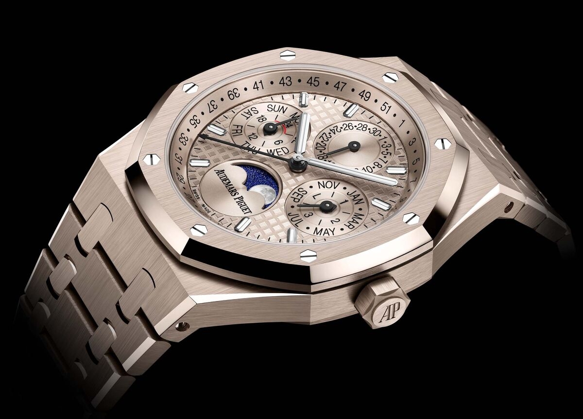 With a Simple Twist, Audemars Piguet Revolutionizes Perpetual Calendar Watches