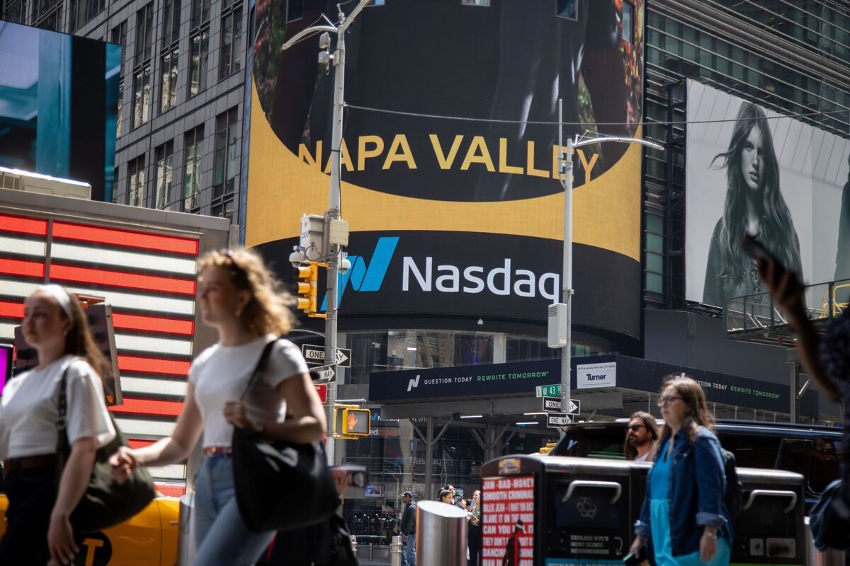 Nasdaq Partners With Amazon Web to Move More Markets to Cloud