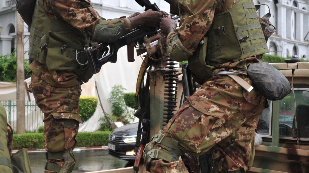 Mali Says It Thwarts Coup, Arrests French National, Soldiers