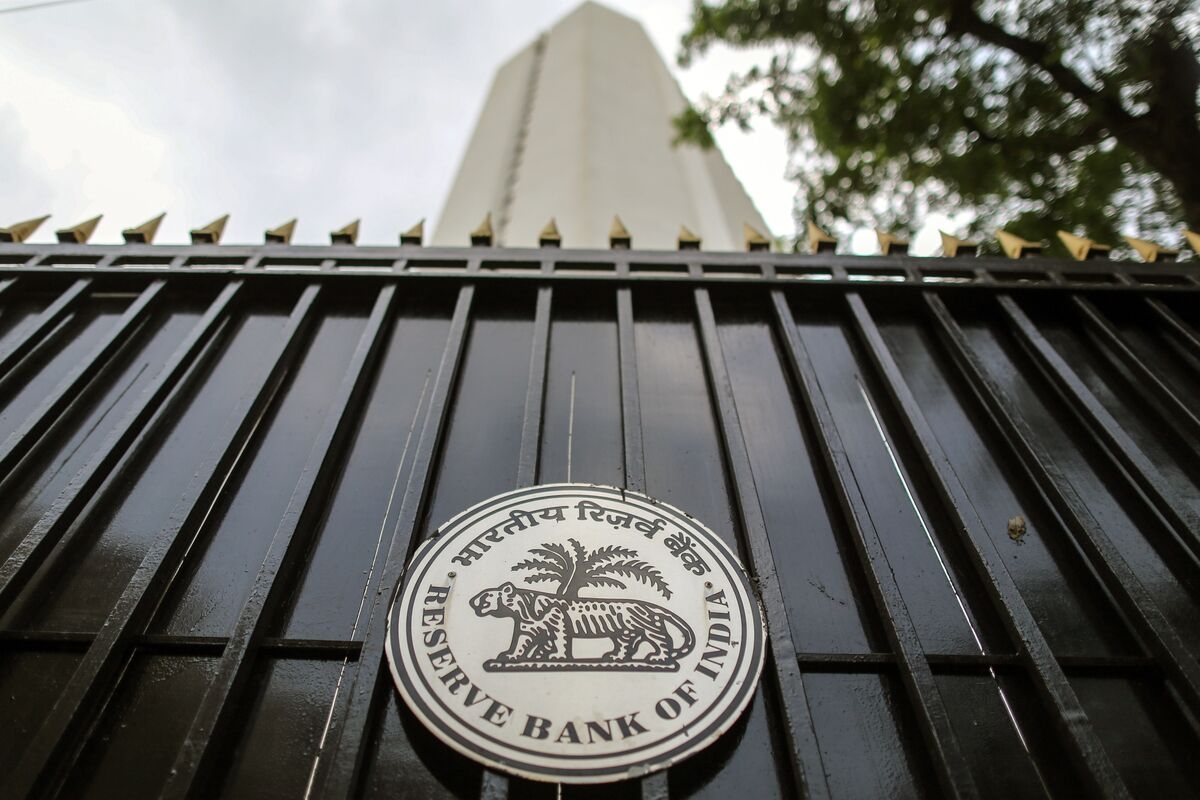 Trump's Tariff to Test India's Central Bank: Decision Guide