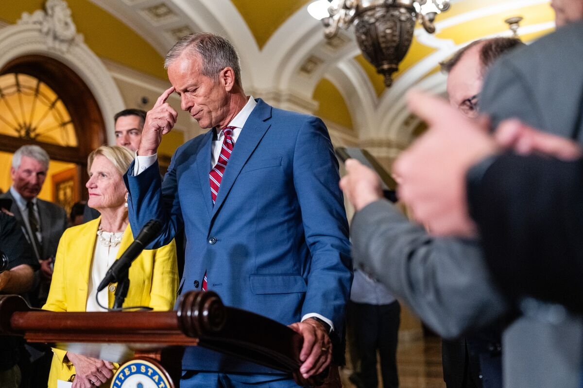 The CBO Has Good News and Bad News on Trump Tax Bill