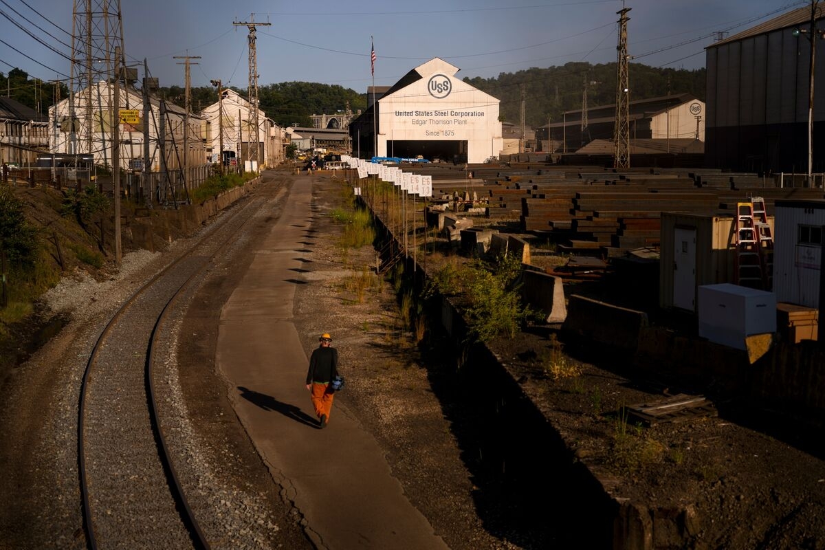 US Steel Deal Seen Closing by Merger Deadline After Trump Pivot