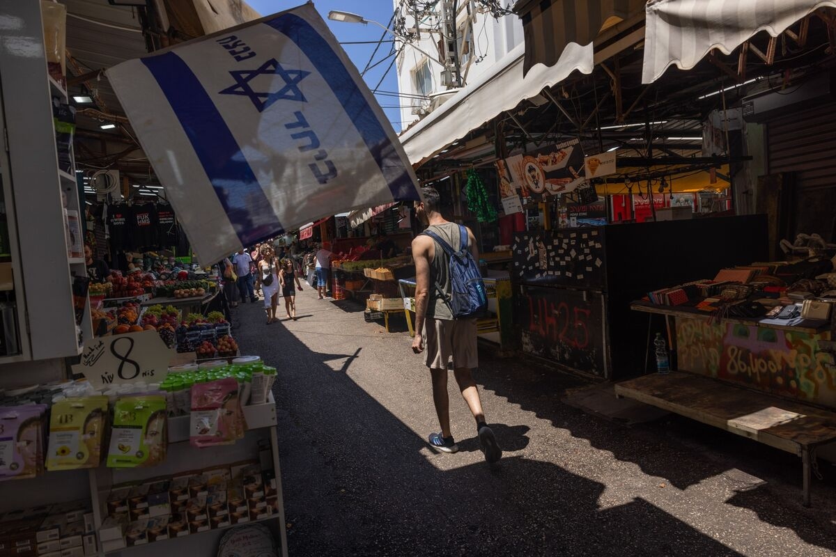 Israel Keeps Interest Rates on Hold on Uncertainty Over Gaza War