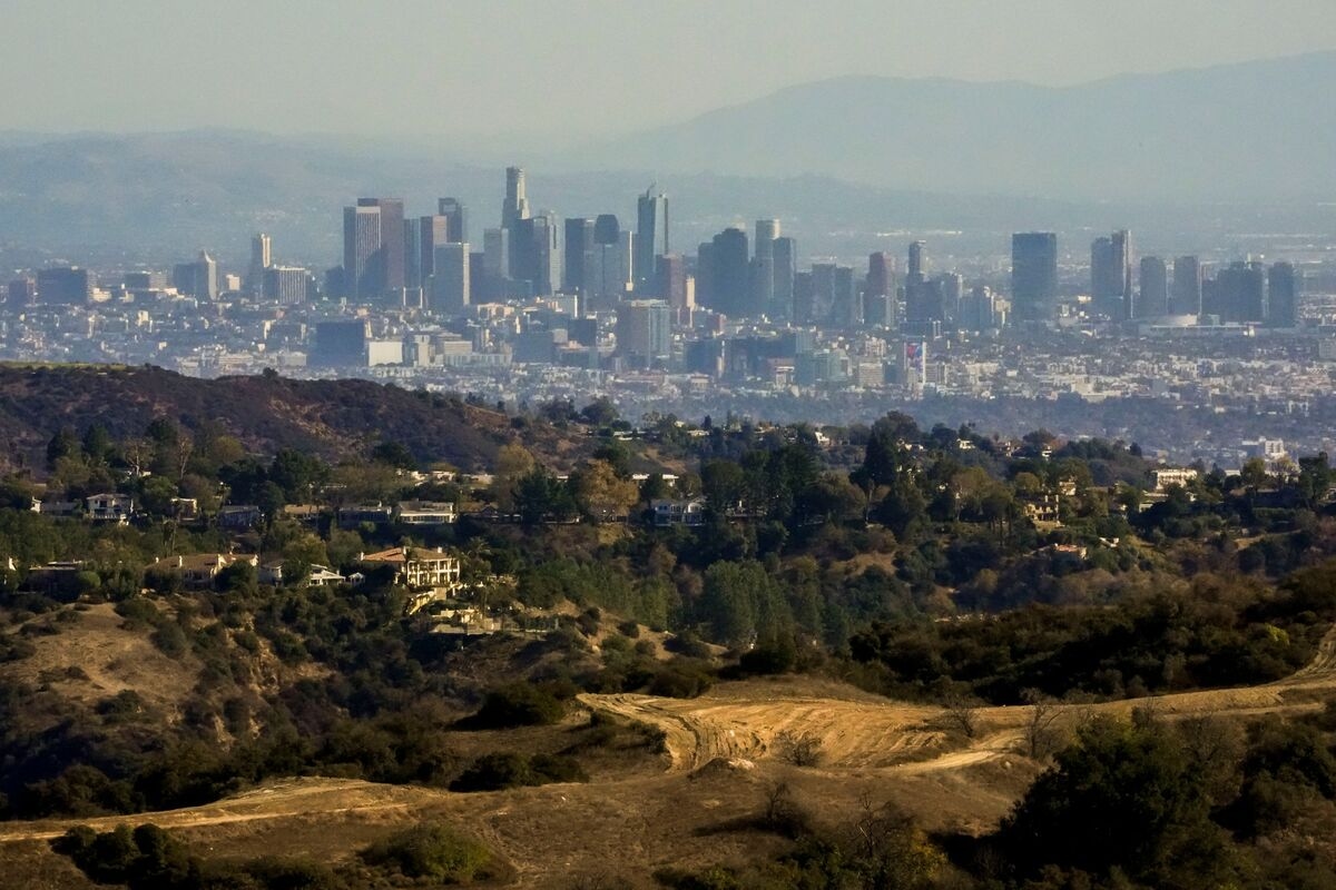 Updates From Bloomberg Global Credit Forum in LA