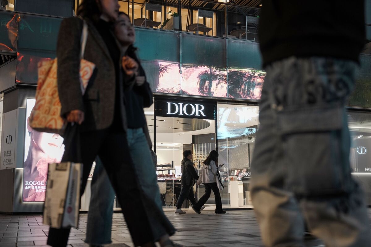 LVMH Warns Chinese Are Curtailing Travel and Overseas Spending