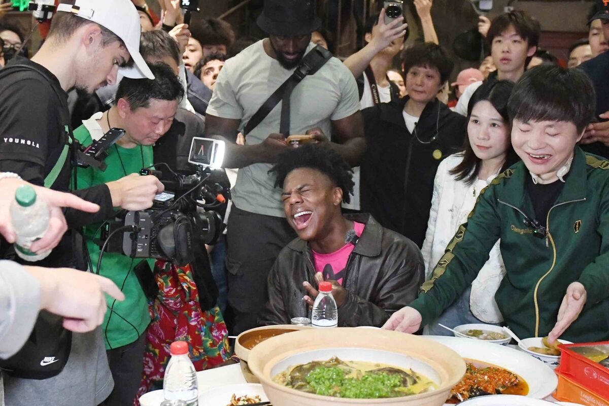 YouTube Star IShowSpeed Woos US Consumers With Futuristic China Tech