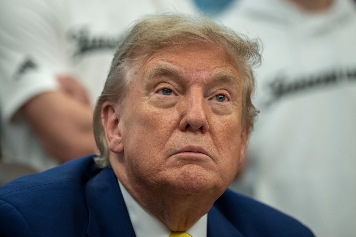Trump to Decide on Iran Strike ‘Within Two Weeks'