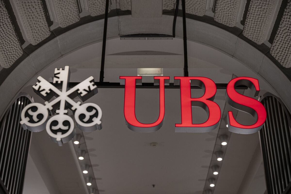 UBS to Open Abu Dhabi Office as More Clients Move to Mideast