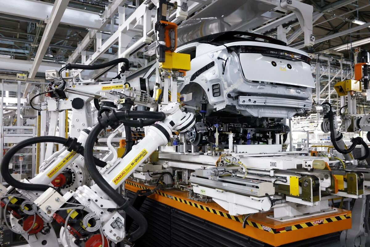 Japan PMI Pickup Points to Front-loading Ahead of US Tariff Jump
