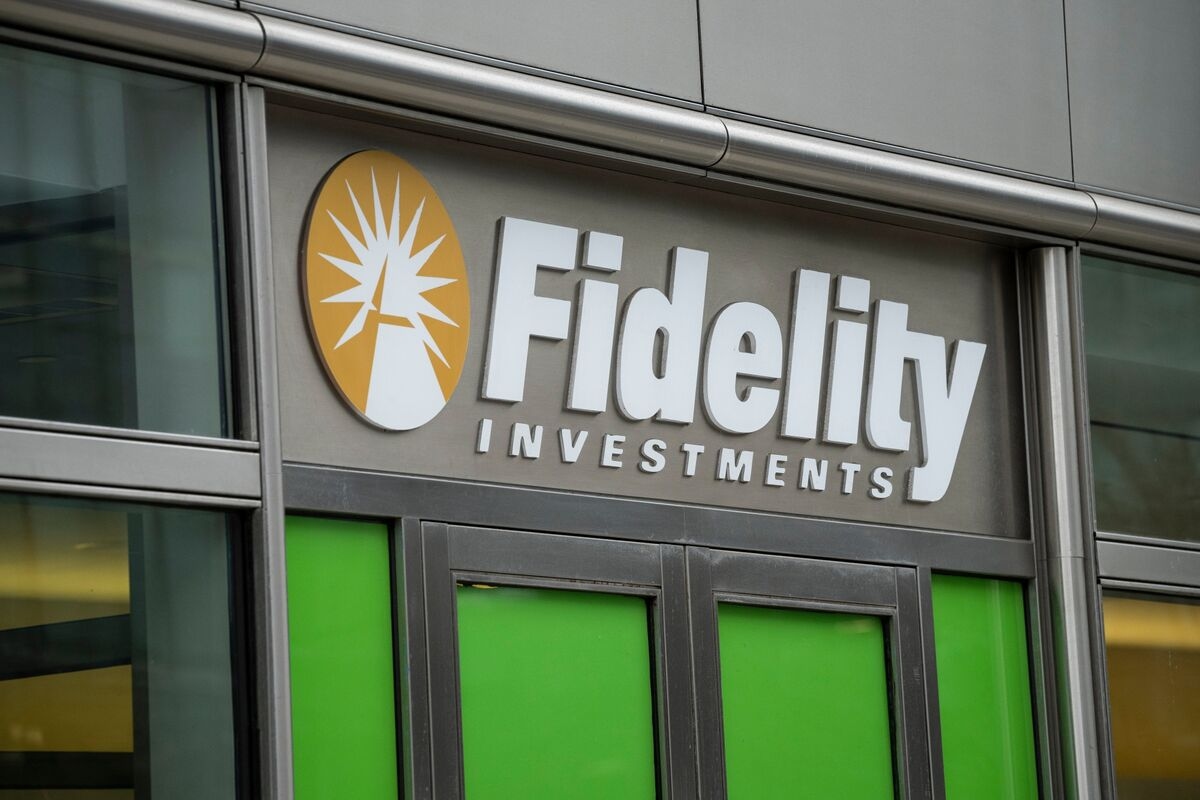 Fidelity Pulls in More Than $700 Million for Alternatives Fund