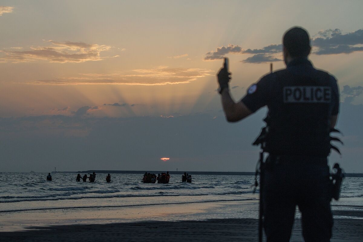 UK Pledges Extra £100 Million to Tackle People-Smuggling Gangs