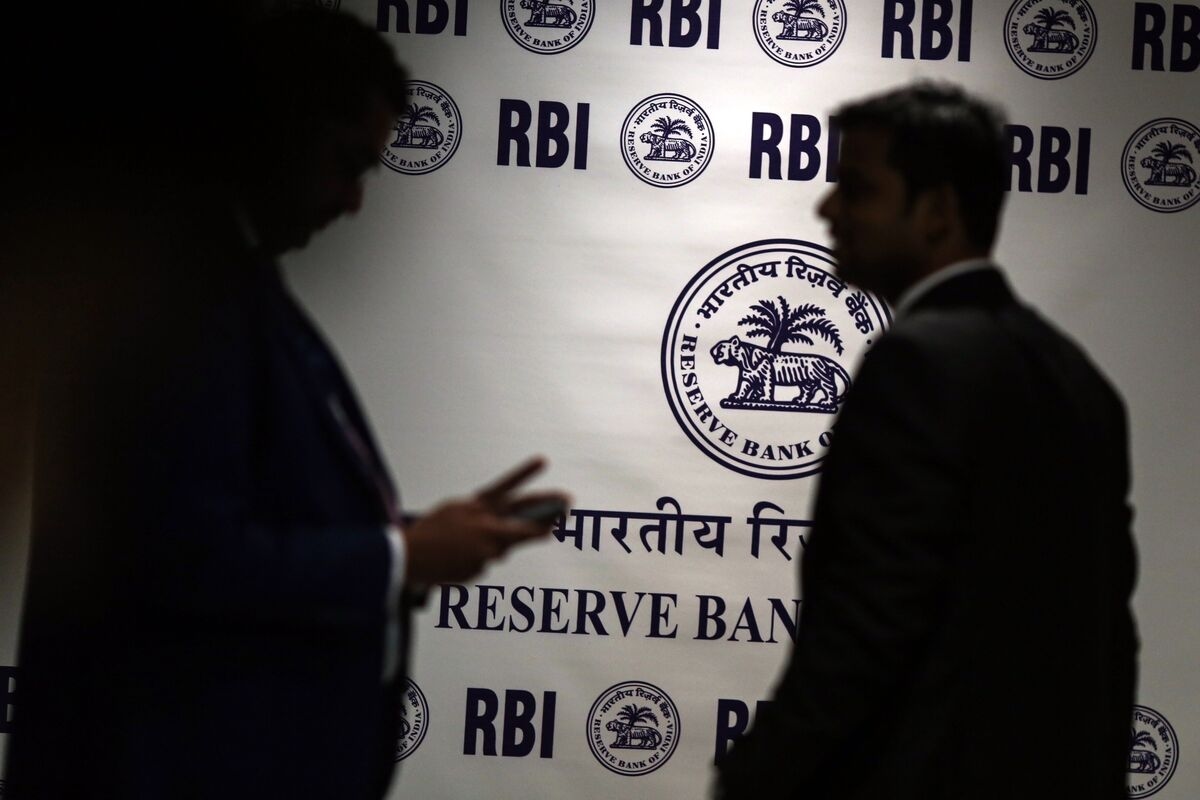 India Interest Rate Cut Hopes Dim as Trump Talks High Tariffs