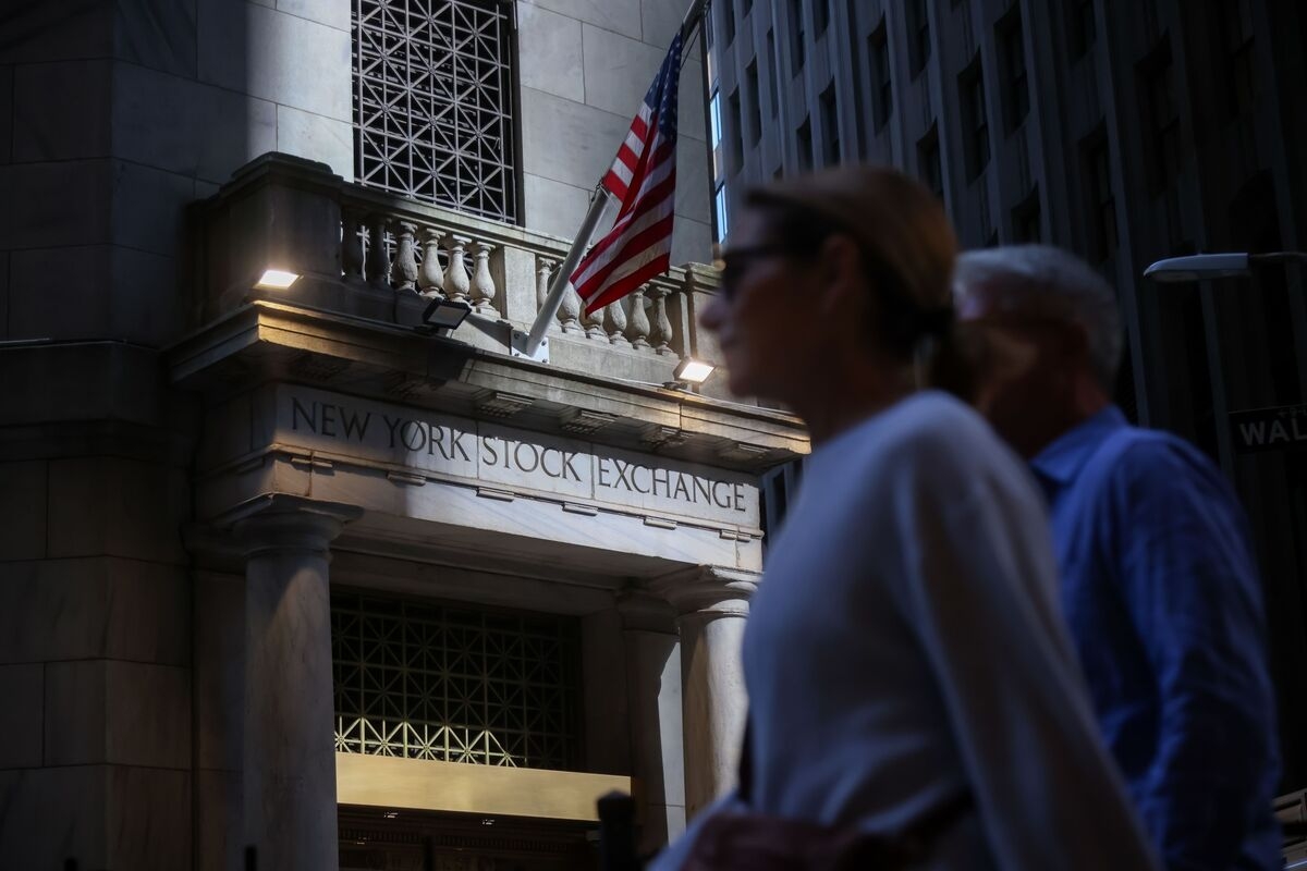 S&P 500 Gains as Court Opposes Tariffs, Nvidia Results Impress