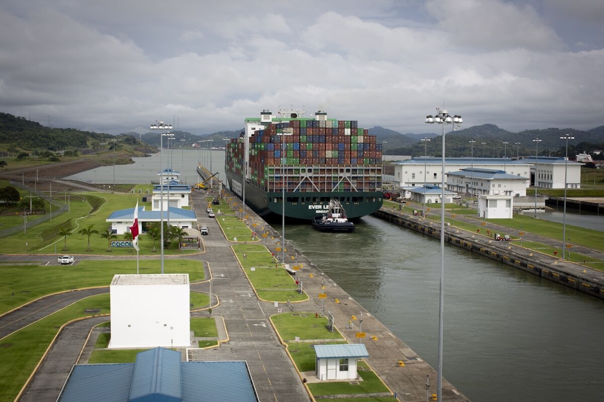 Panama Canal to Enter Ports Business as Trump-China Feud Simmers