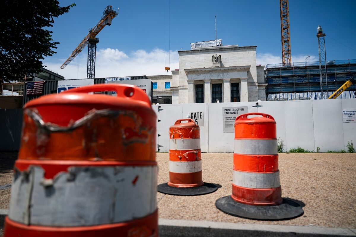 Trump Allies Open New Front Against Powell Over Building Rehab