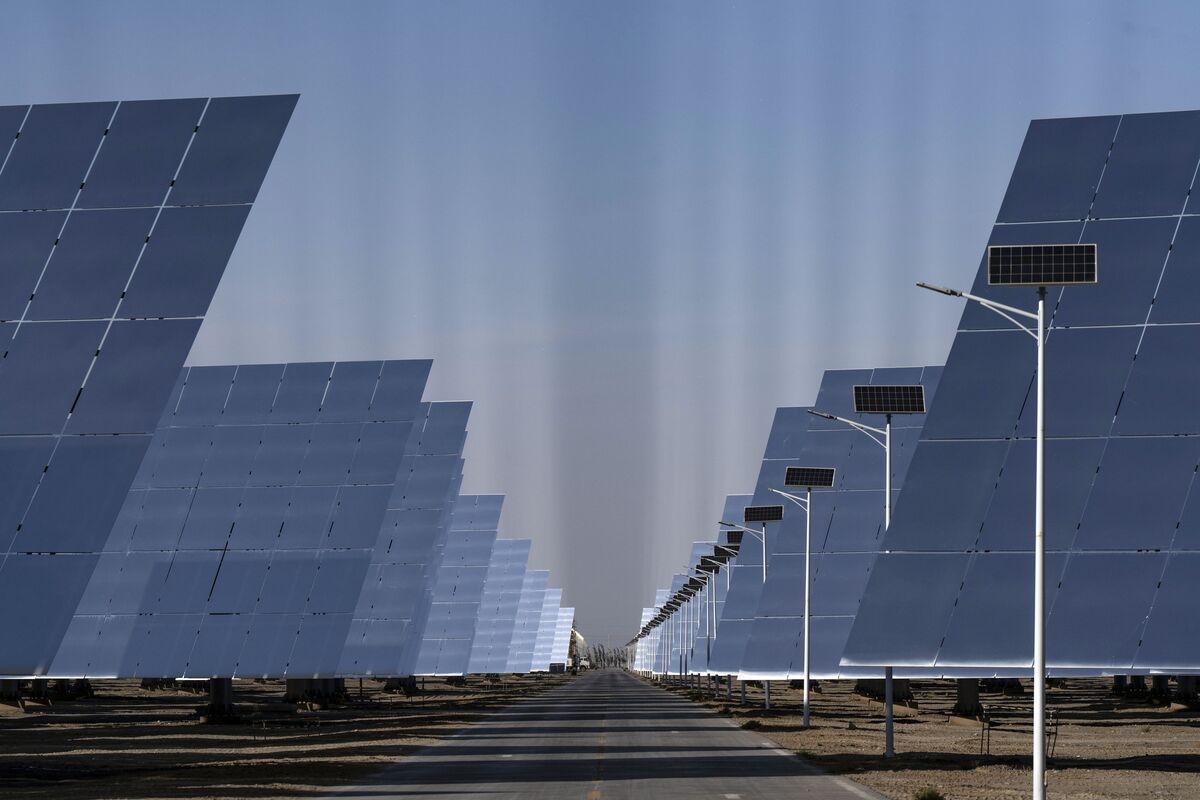 China's Main Grid Sees Renewables Trimming Chance of Blackouts