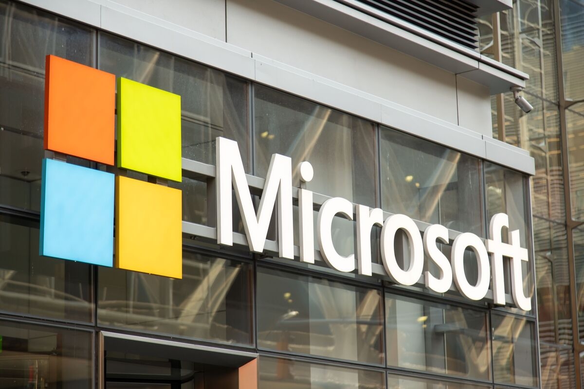 Tech's Strong Earnings Results Obscured by Tariff Uncertainty
