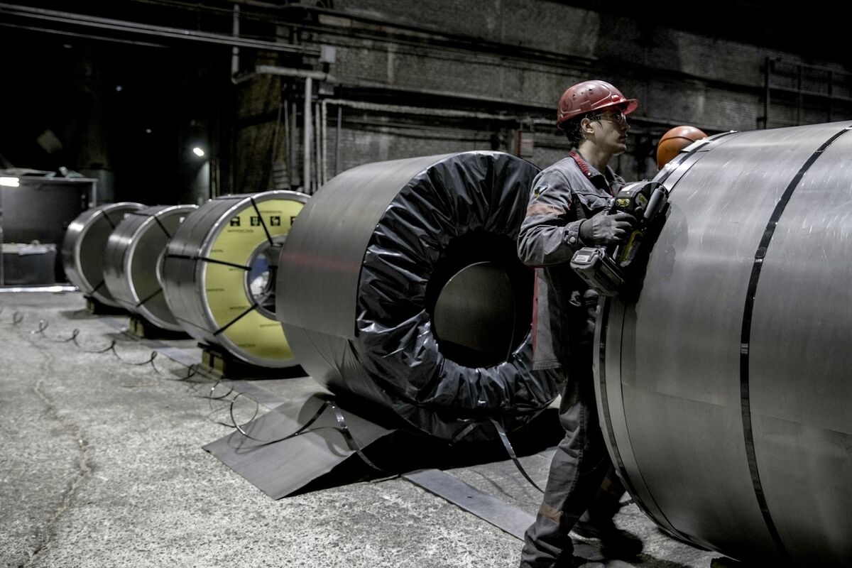 Ukraine's Top Steelmaker Receives First Coal Shipment From US