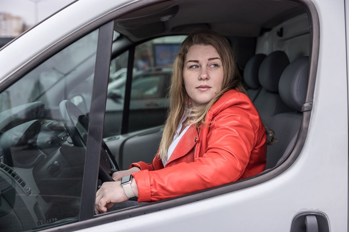 Ukraine's Women Keep the Economy in Gear Despite the War