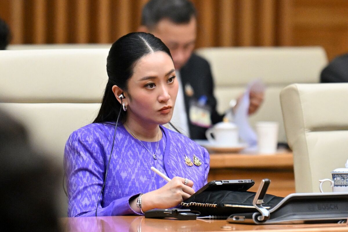 Thai Conservative Party Quits Ruling Coalition in Blow to PM