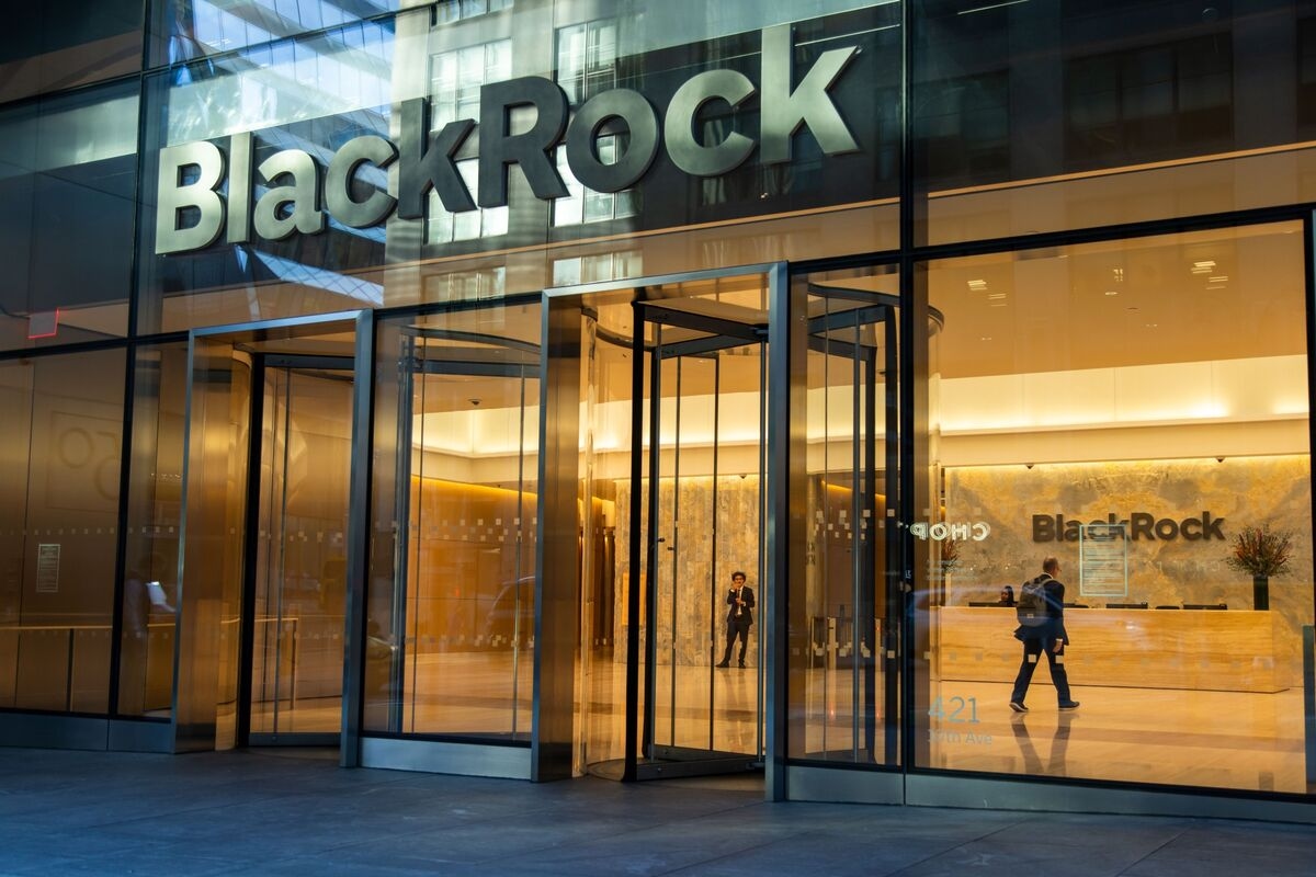 BlackRock's Key Retirement Funds to Get Private Assets in 2026
