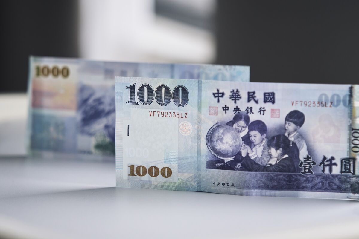 Taiwan Dollar Option Trade Slump Lifts Insurers' Hedging Costs