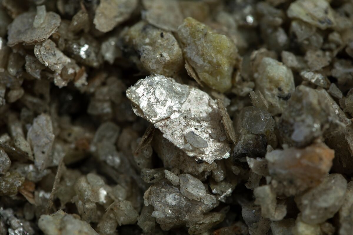 Battery Metal Rout Set to Force Unprofitable Miners to Cut Costs