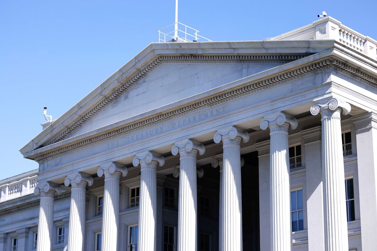 Trump Taps Former Small Business Chief for Role Overseeing CFIUS