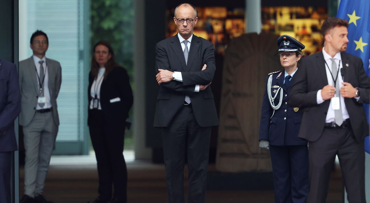Merz's €172 Billion Budget Hole Builds Pressure for Debt Reform