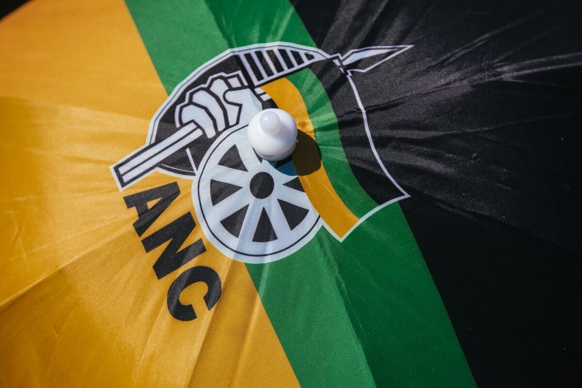 South Africa's Biggest Political Party Regains Ground, Poll finds