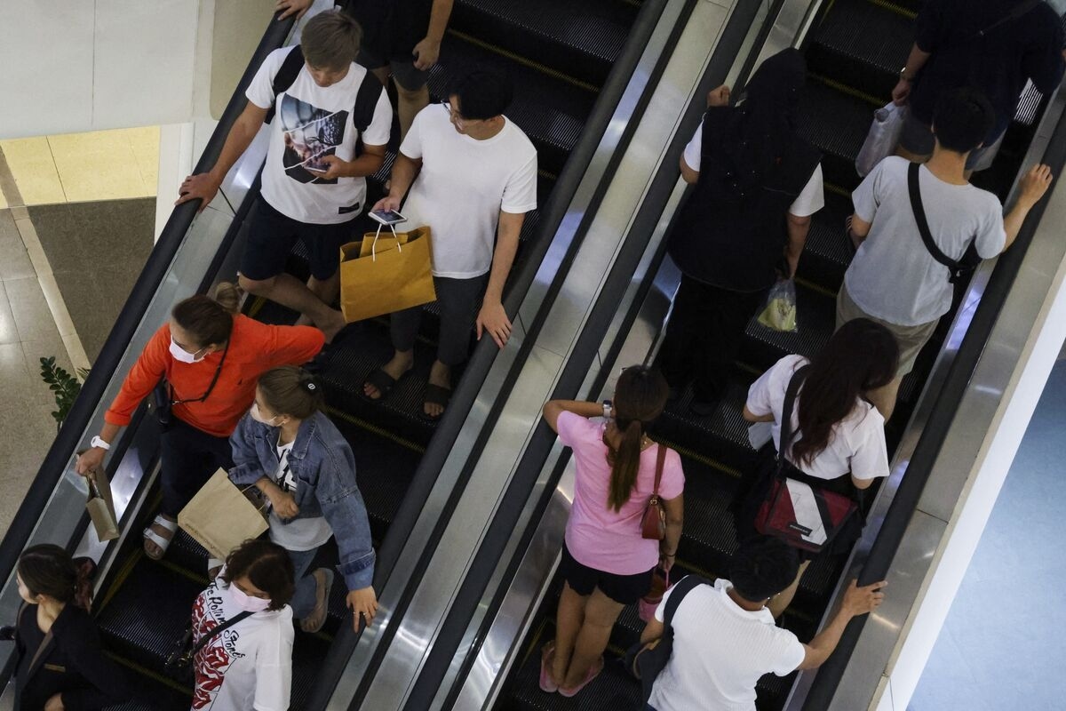 Thai Consumer Prices Fall Most in 17 Months Before Rate Meeting