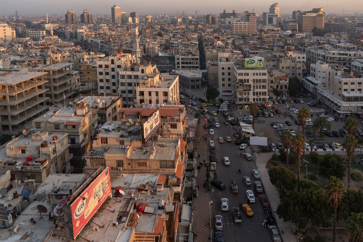 Bipartisan House Bill Aims to Lift Assad-Era Sanctions on Syria