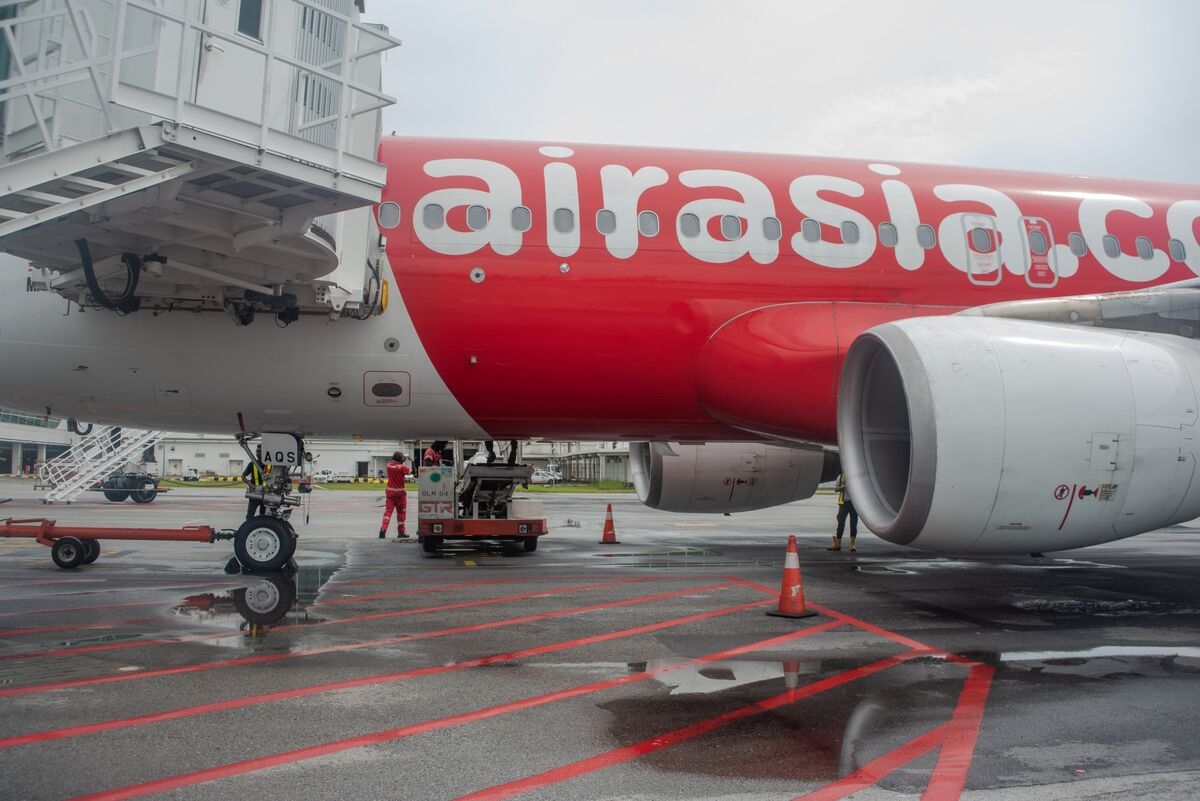 Saudi Fund Set to Invest in AirAsia, Boosting Ties to Region