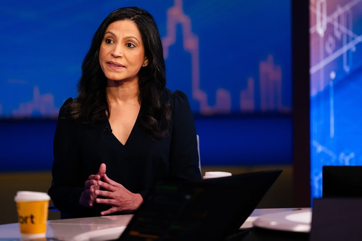 BOE's Dhingra Says UK Services Industry Was Hit Hard by Brexit