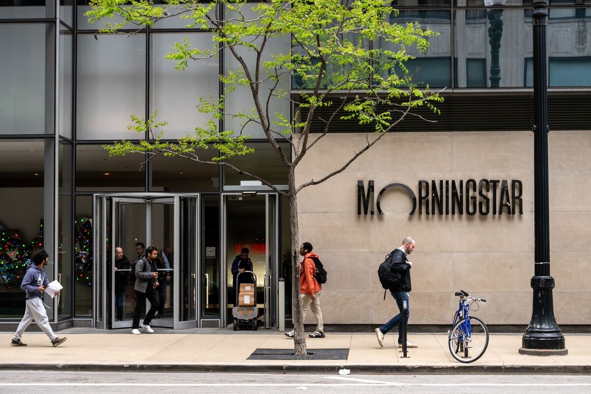 Private Funds for Retail Investors Jump to $350 Billion, Morningstar Says
