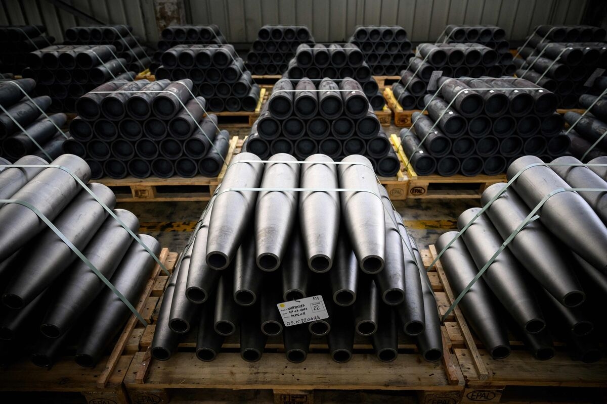Porsche Billionaire Owners Eye Investment Fund to Tap Arms Boom