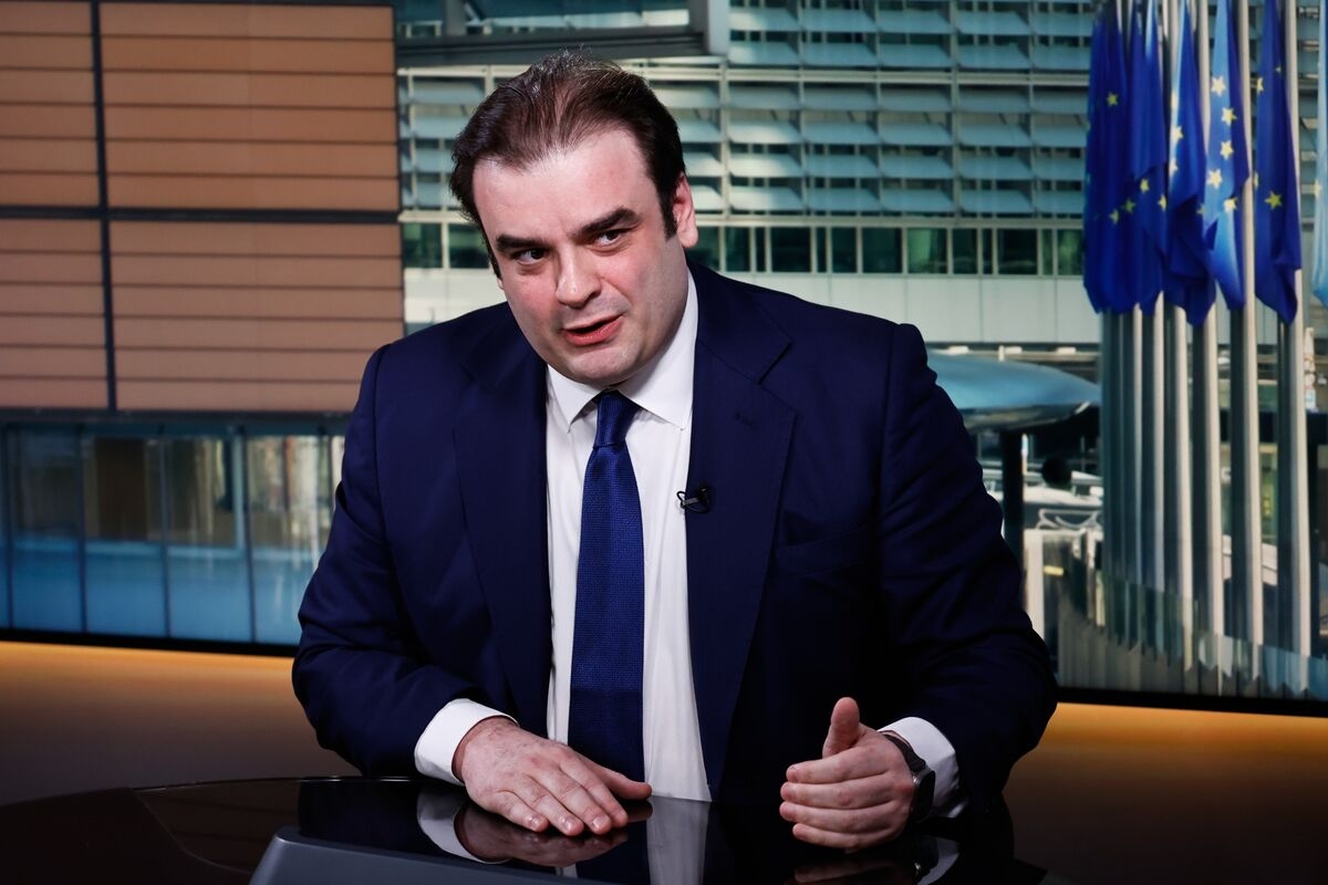 Greece Wants to Repay Bailout Loans 10 Years Ahead of Time