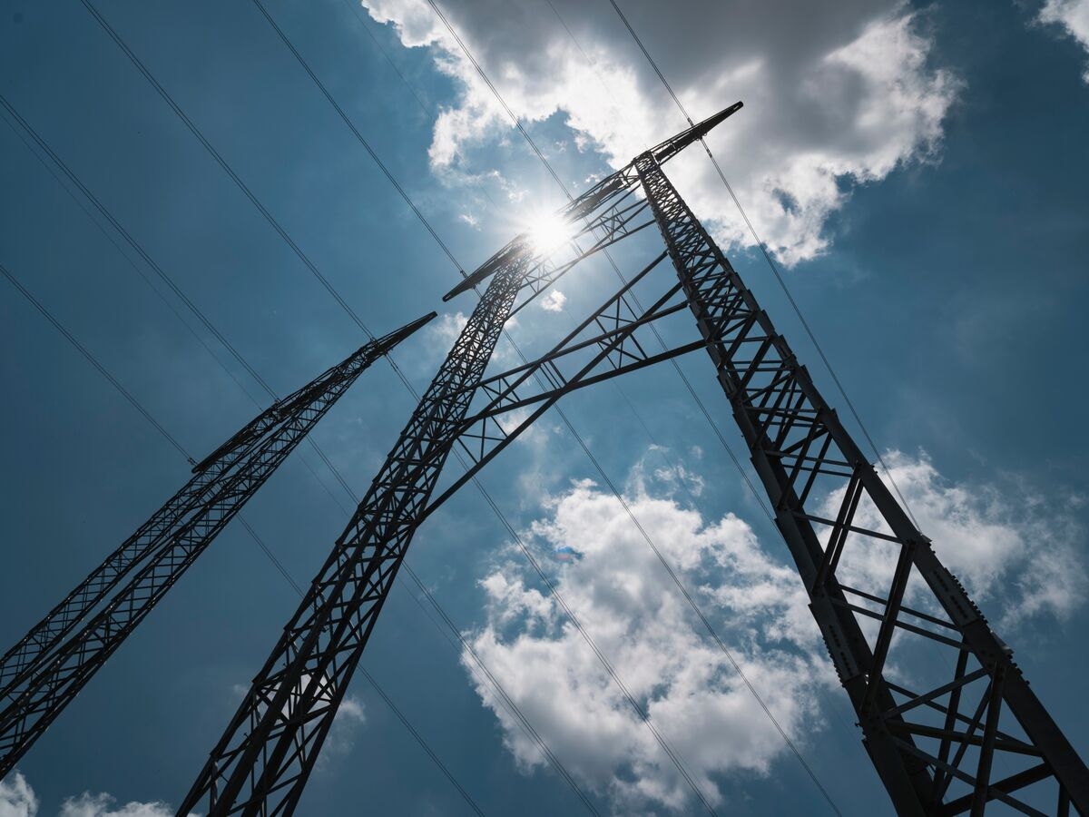 About 89 Million Americans at Risk of Summer Power Shortfall, Regulator Says