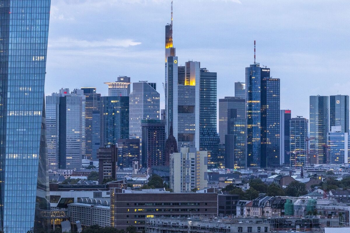 Morgan Stanley Upgrades European Banks With Sector at 2008 High