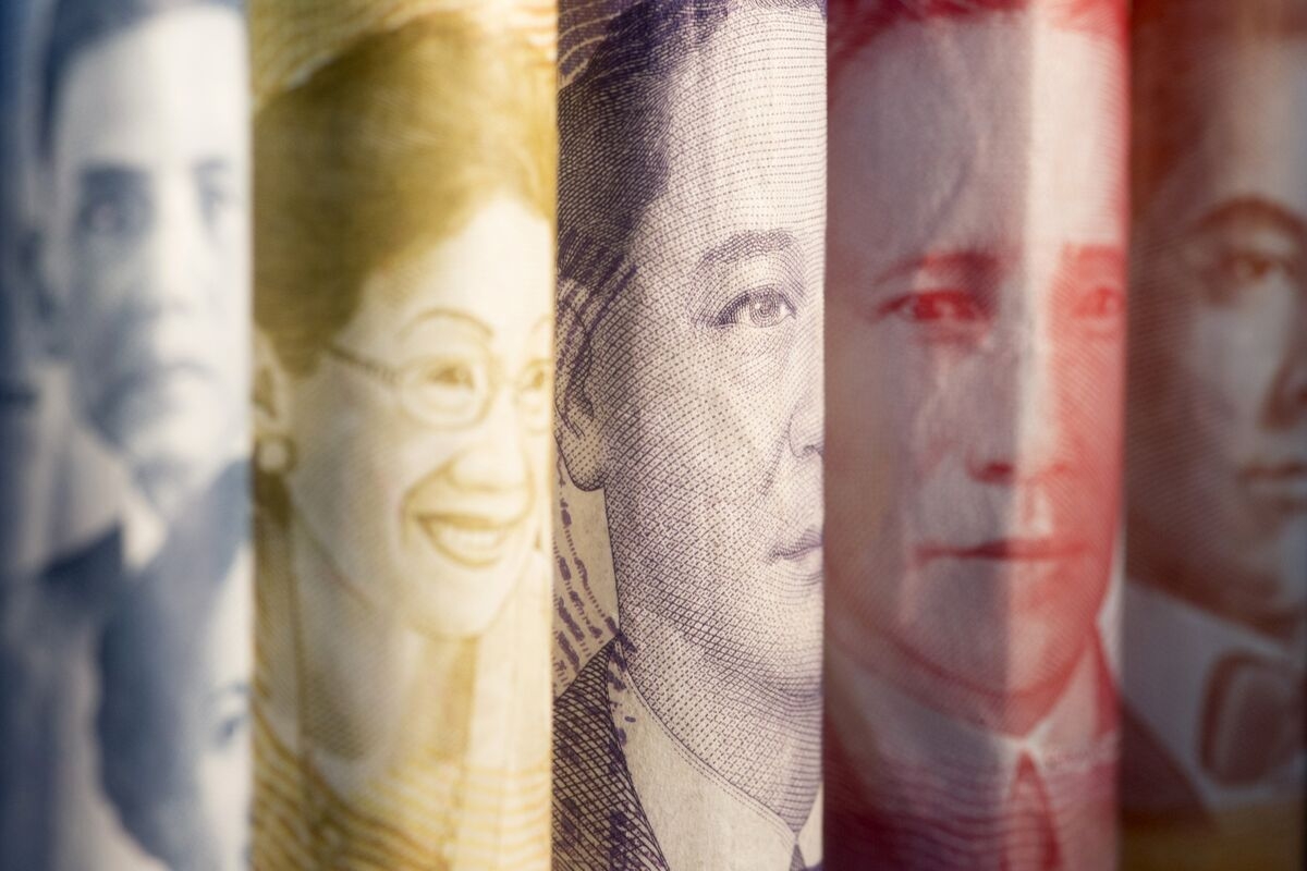 Philippine Peso Volume to Gain on Economic Growth, FX Head Says