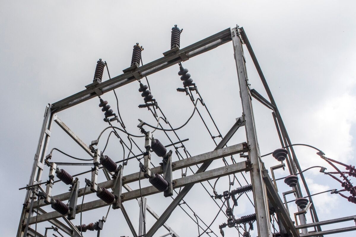 Philippines Wealth Fund to Invest in China-Backed Grid Operator