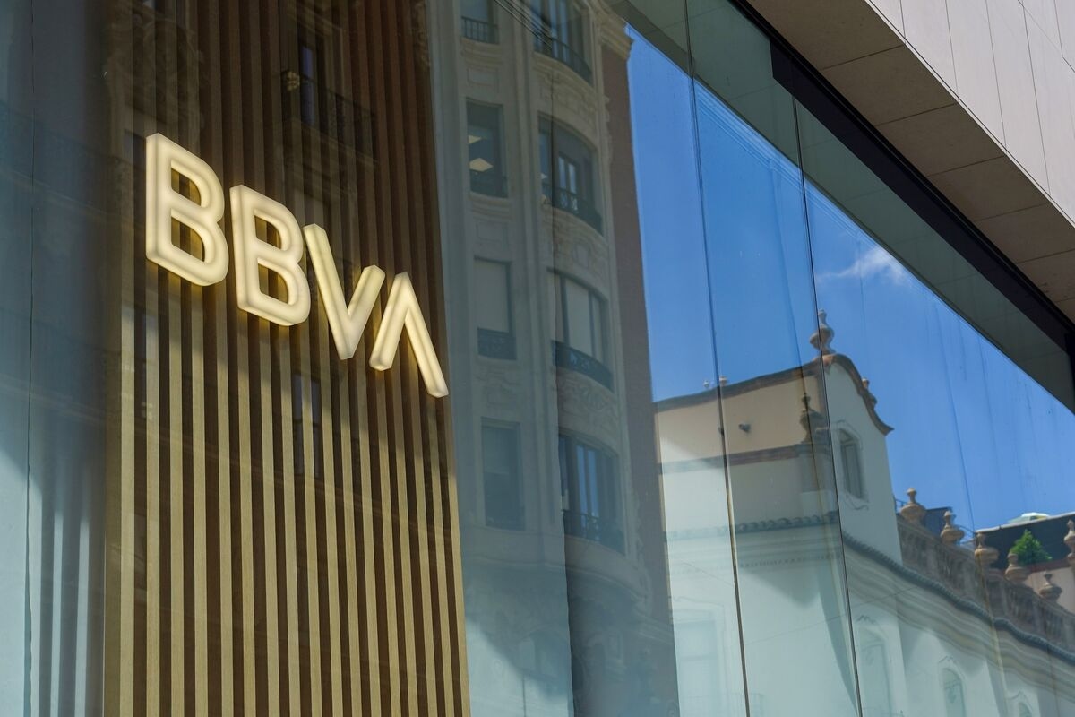 BBVA in Talks With Cerberus, One William Street on Loan Sales