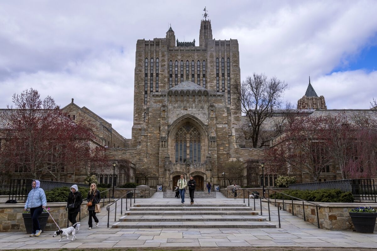 Harvard, Yale Face Major Increase to Endowment Tax in House Plan