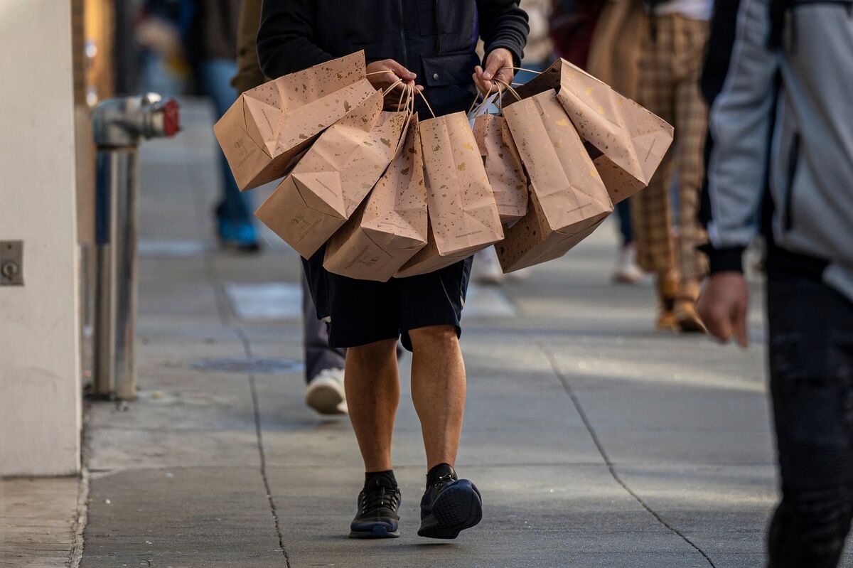 US Retail Sales Surge in Broad Advance, Topping Estimates